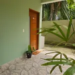 Chale Ilhabela Com Garagem E Area Gourmet